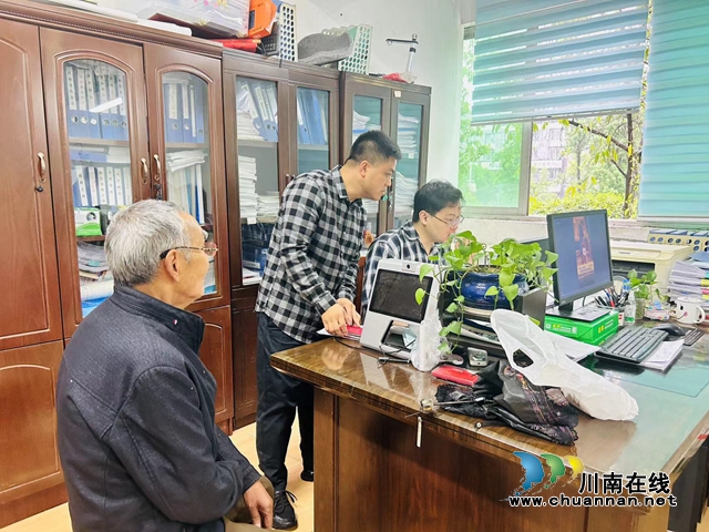 泸县玉蟾街道：柔性服务困难群体 用爱织密民生保障网