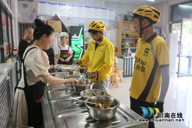 民心守护｜泸州首家“泸小麒暖心食堂”上线了！