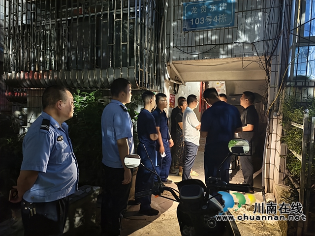理清消防风险,除清安全隐患|泸县天兴镇开展电动自行车夜查行动(图2) 微信图片_20240524111103.jpg