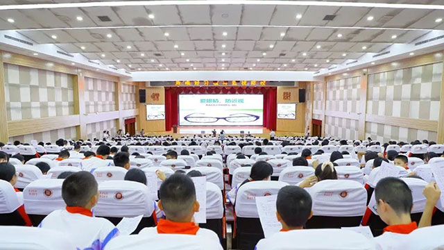 西南医大附院：近视防控进学校，用眼好习惯入童心