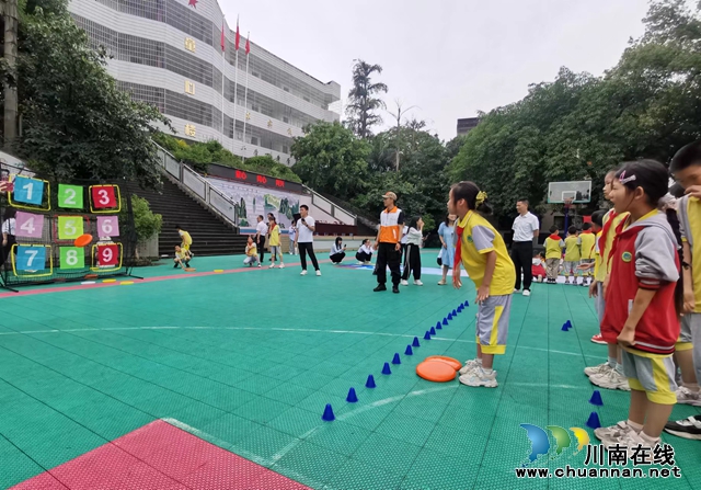 趣味飞盘活动场景1.jpg