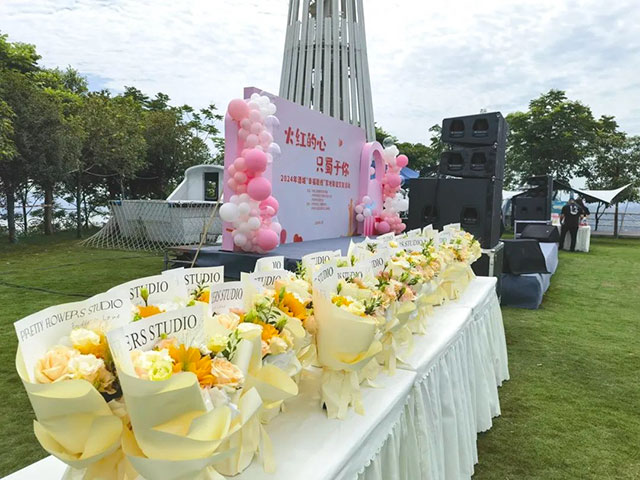 架军地鹊桥 为幸福联线丨泸州市举办“火红的心 只蜀于你”军地联谊活动