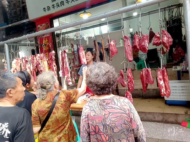 近期牛肉跌价，泸州市场最低27元/斤，涨价时间预计在……