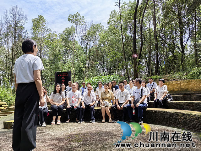 党课.jpg