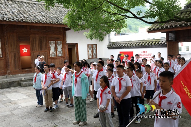 2024年泸州青少年红色文化研学行活动走进古蔺双沙(图5) 5.jpg