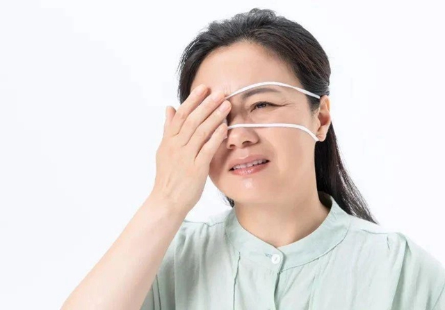 震惊！泸州一农妇剁猪草差点失明！这些常见野草秒变“毒草”