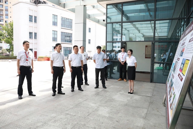 泸州市医院（行业）领导到合江县中医医院调研指导党建工作