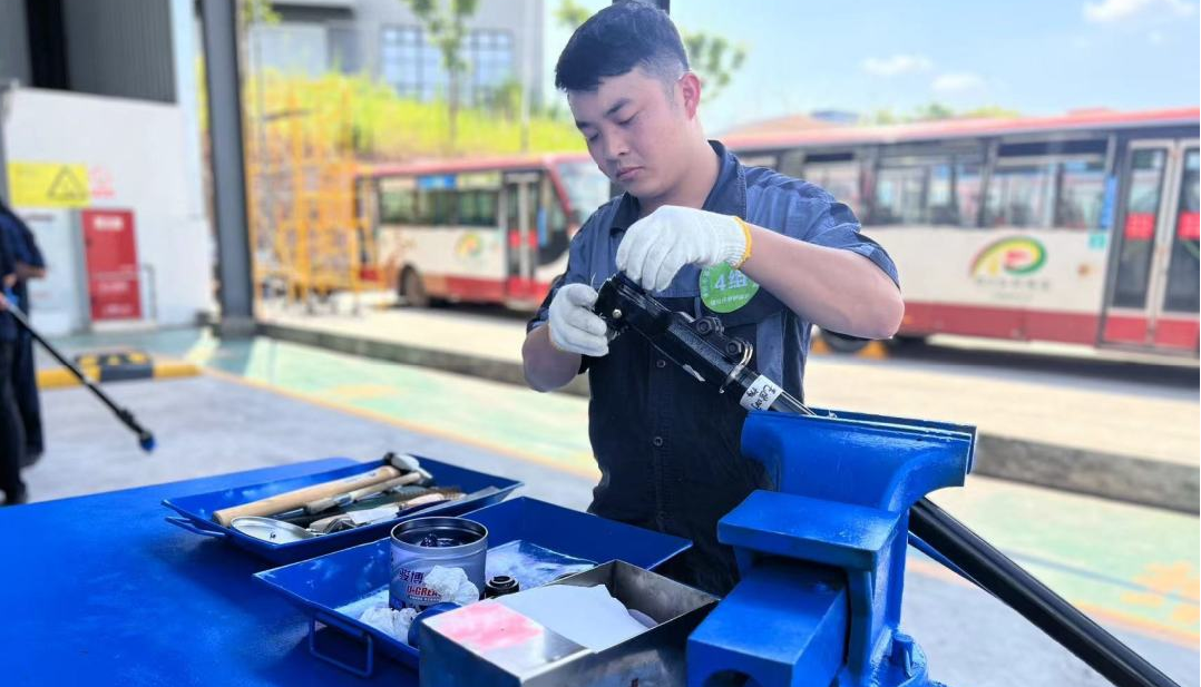展技能秀风采 培树新质生产力┃泸州市第十九届职工职业技能大赛成功举办(图10) 10.png