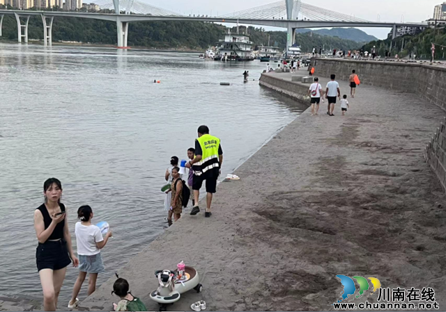 江阳区北城街道东门口社区全面开展防溺水安全巡查
