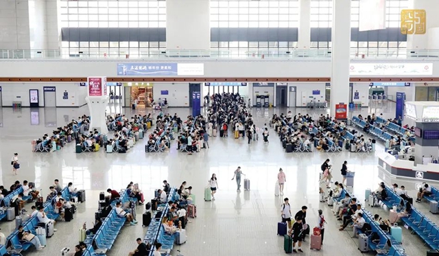迎学生客流高峰，泸州高铁站每日列车增加到66趟