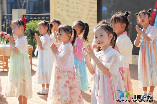 月满映佳节  童享中秋乐 | 叙永县叙永镇东城幼儿园分园（阳光幼儿园）开展“我们的节日·中秋”主题活动