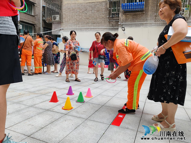 龙马潭区小市街道上大街社区开展“民族团结进步 共度欢乐中秋”主题活动
