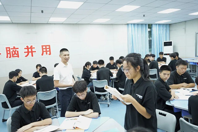 泸州市中职学校思政学科质量分析会在泸县建校举行(图5) 5.jpg