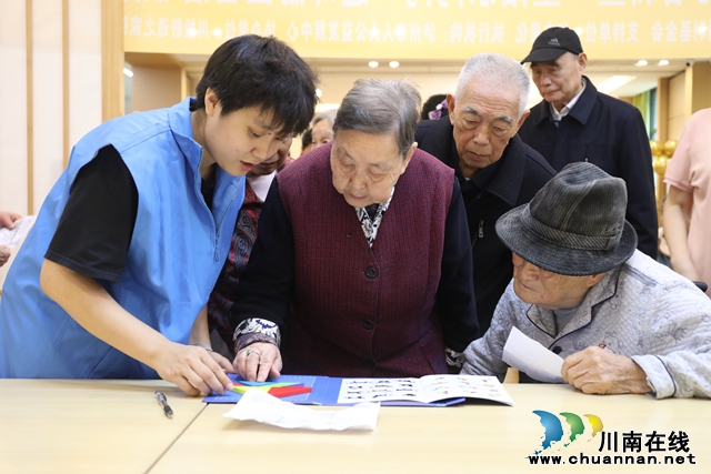 龙马潭：老年趣味“运动会”绽放别样夕阳红