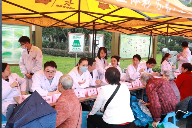 情暖重阳 敬老爱老 | 合江县中医医院开展重阳节巡回诊疗活动