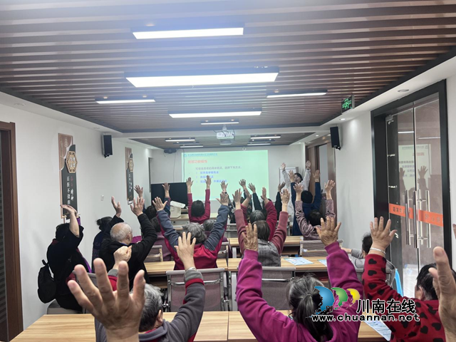 强化健康观念 收获科学防护|龙马潭区鱼塘街道抚琴台社区开展肩周炎讲座(图2) 2.png