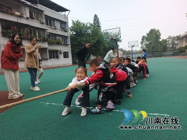 跃动青春,放飞梦想|泸县云龙镇上坪学校举行第十三届田径运动会(图5) d565725fb57e409056003f8fa61ac084.jpg