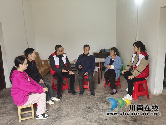 泸县云龙镇红十字会开展困难群众“透明”走访慰问活动