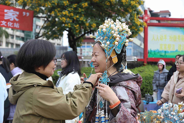 看川剧、穿戏服、学唱腔……龙马潭区这场非遗文化宣展活动好热闹(图10) 10.jpg