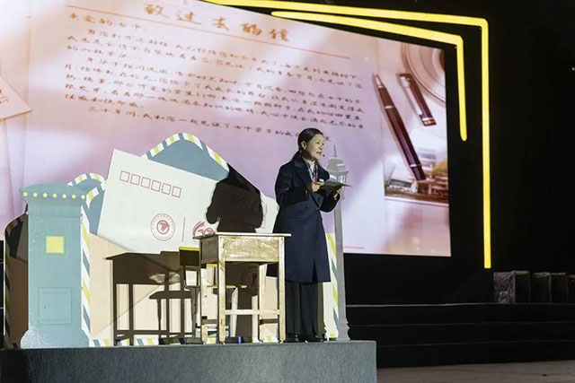 精彩纷呈!泸州七中举行60周年办学成果展晚会(图3) 3.jpg