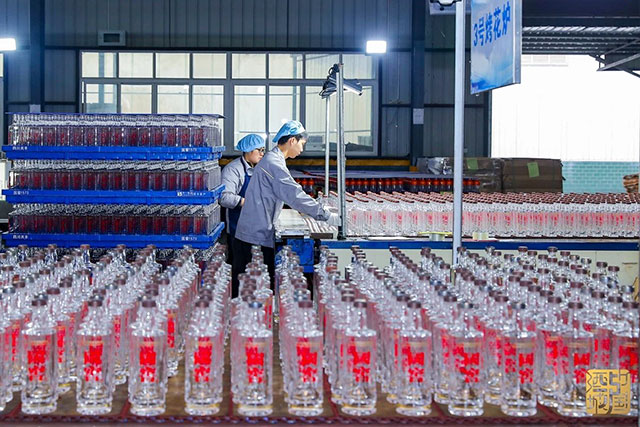 四川泸州白酒产业园区:企业铆足干劲,奋力冲刺全年目标任务(图8) 8.jpg