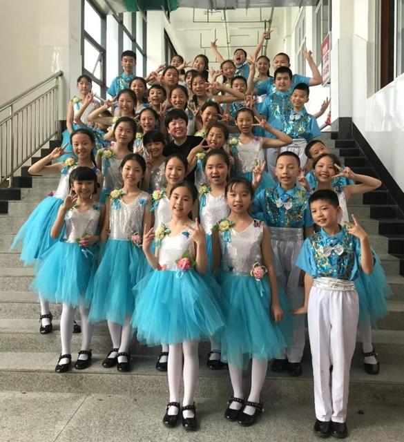 交响浸润 成就美好 | 泸州这个学校合唱团唱响2025新年音乐会(图20) 20.jpg