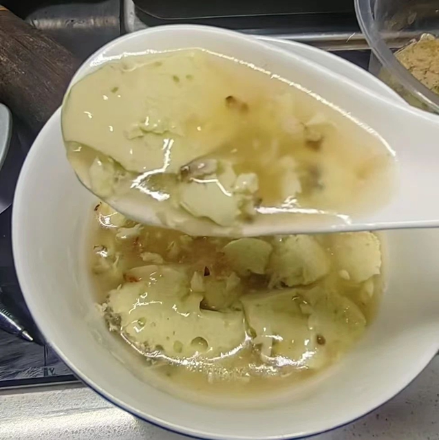 冬至品九味 药香醉酒城 “酒城九味”首届康养药膳大赛和第二届中医药文化集市完美谢幕(图43) 43.jpg