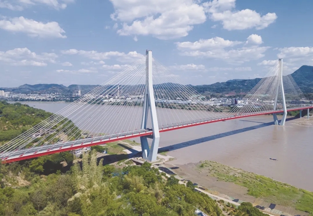 泸州市省市重点项目已提前完成年度投资任务(图1) 1.jpg
