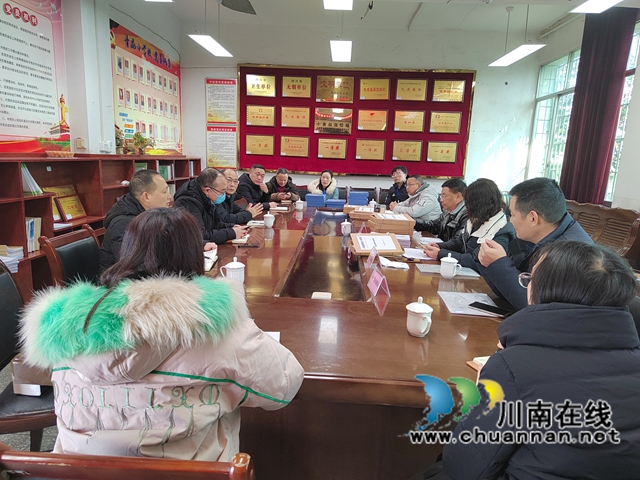 泸县青龙小学校迎接2024年年终督导评估检查