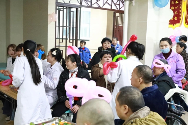 【民心守护】合江县中医医院：康复路上你我他，医患联谊“笑哈哈”