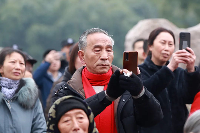 纳溪:“三下乡”暖心惠民 家门口享盛宴乐开花(图3) 3.jpg