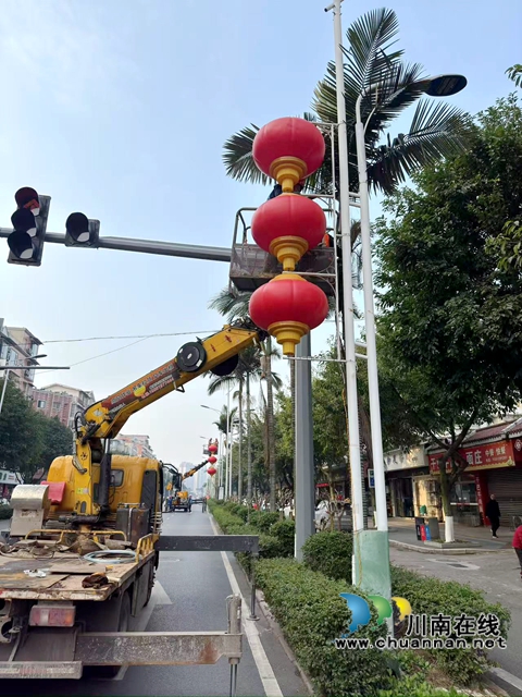 泸县综合行政执法局：营造春节氛围，点“靓”浓浓年味