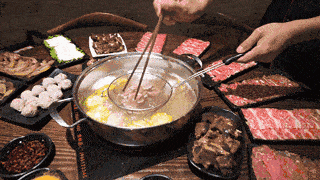 【围观】我发现冬天减肥的好方法是:吃火锅!(图4) 4.gif