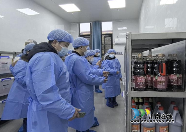 江阳区市场监管局：食堂变课堂，创新校园餐整治