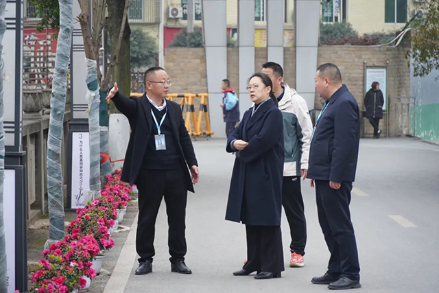 泸州市教育体育局局长刘著到泸县四中调研指导学校工作