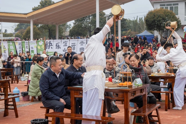 八方宾客奔赴叙永红岩村,沉浸式体验茶旅文化(图8) 8.jpg