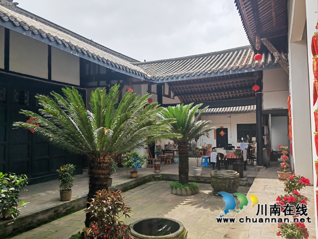 王氏庄园内堂一角（曾佐然摄）.jpg