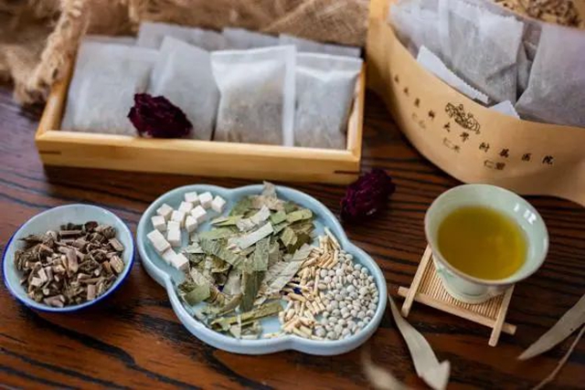 想要祛湿、减脂不伤身?这次中药养生,帮您撕掉“肥胖体质”标签 !(图3) 3.jpg
