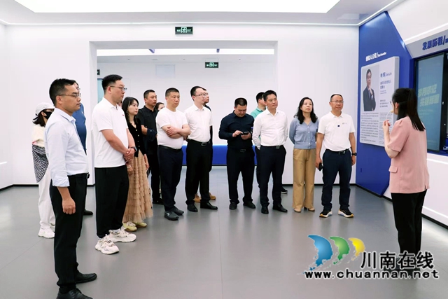 携手共建聚合力  学习交流促发展｜民建泸州市属二支部赴厦门考察调研