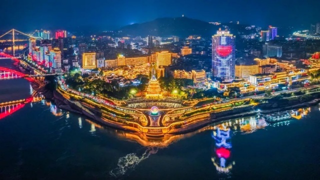 昨晚，宜宾浪漫满城！