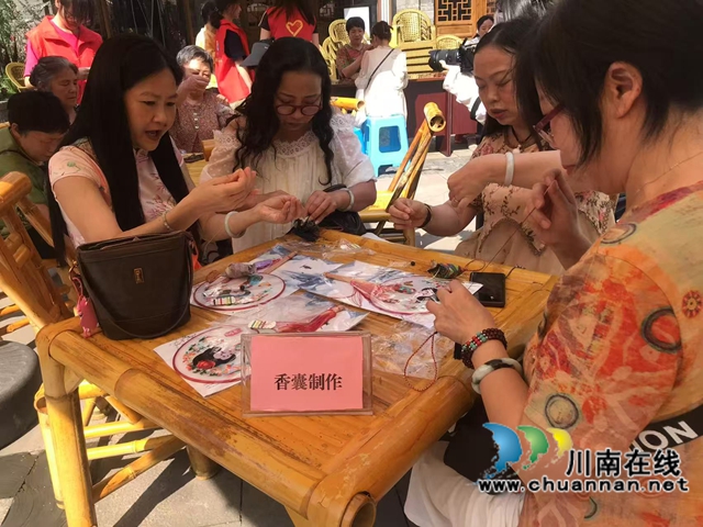 江阳区北城街道东门口社区开展端午主题文化活动(图1) 1.jpg