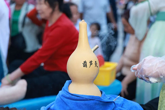 【端午安康】古蔺县中医医院开展“杏林春暖护健康,文化传承谱新篇——我们的节日·端午”中医药文化夜市活动(图16) 16.jpg