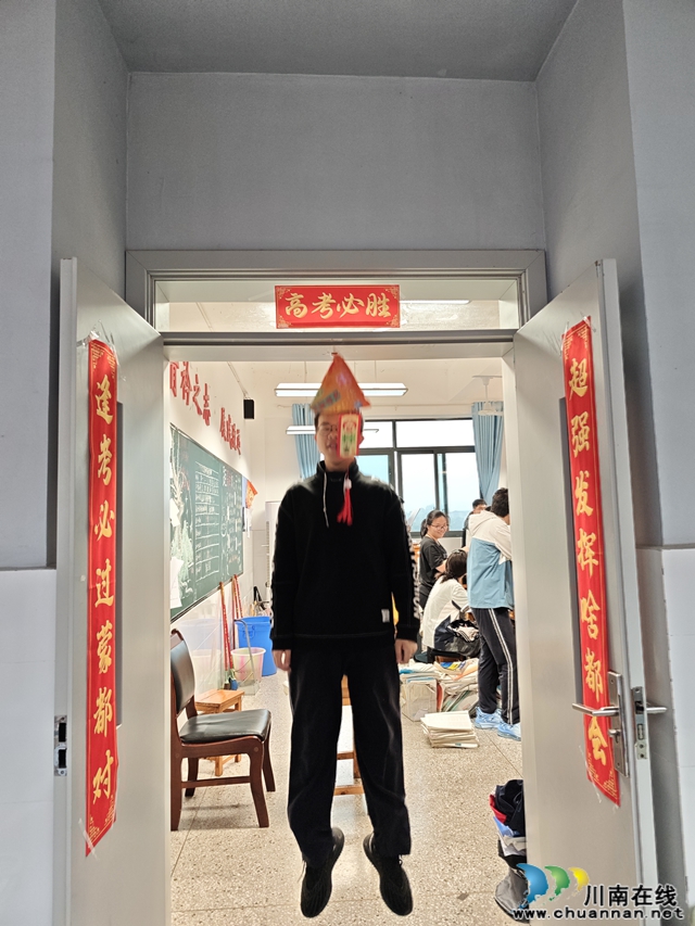 “粽” 情端午寄壮志 师生欢聚启新程(图16) 64005.jpg