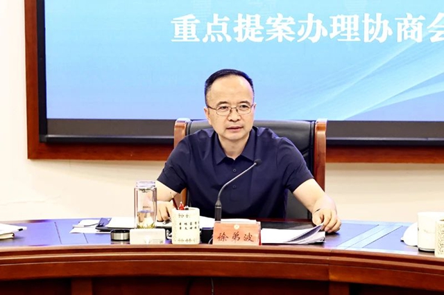 罗2.jpg