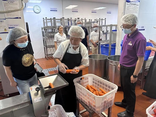 保障食品安全,护航高考中考 | 泸州市开展中高考前食品安全专项检查(图2) 查2.jpg