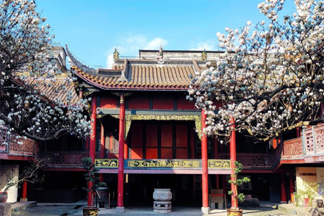 木上丹青流韵——叙永春秋祠