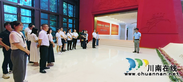 参观11.jpg