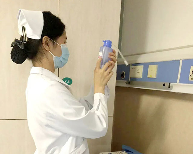 西南医大附院王雪梅：以爱为翼，播撒人间希望的护师天使