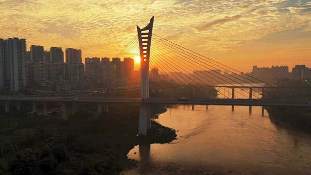 这份独属于 06:00 的美，让你爱上泸州的城北