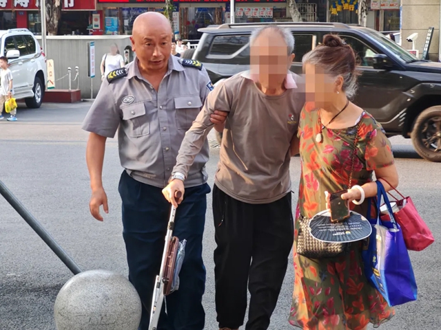 西南医大中医院成立“就医帮帮团”,看病有问题,找她们!(图12) 12.jpg